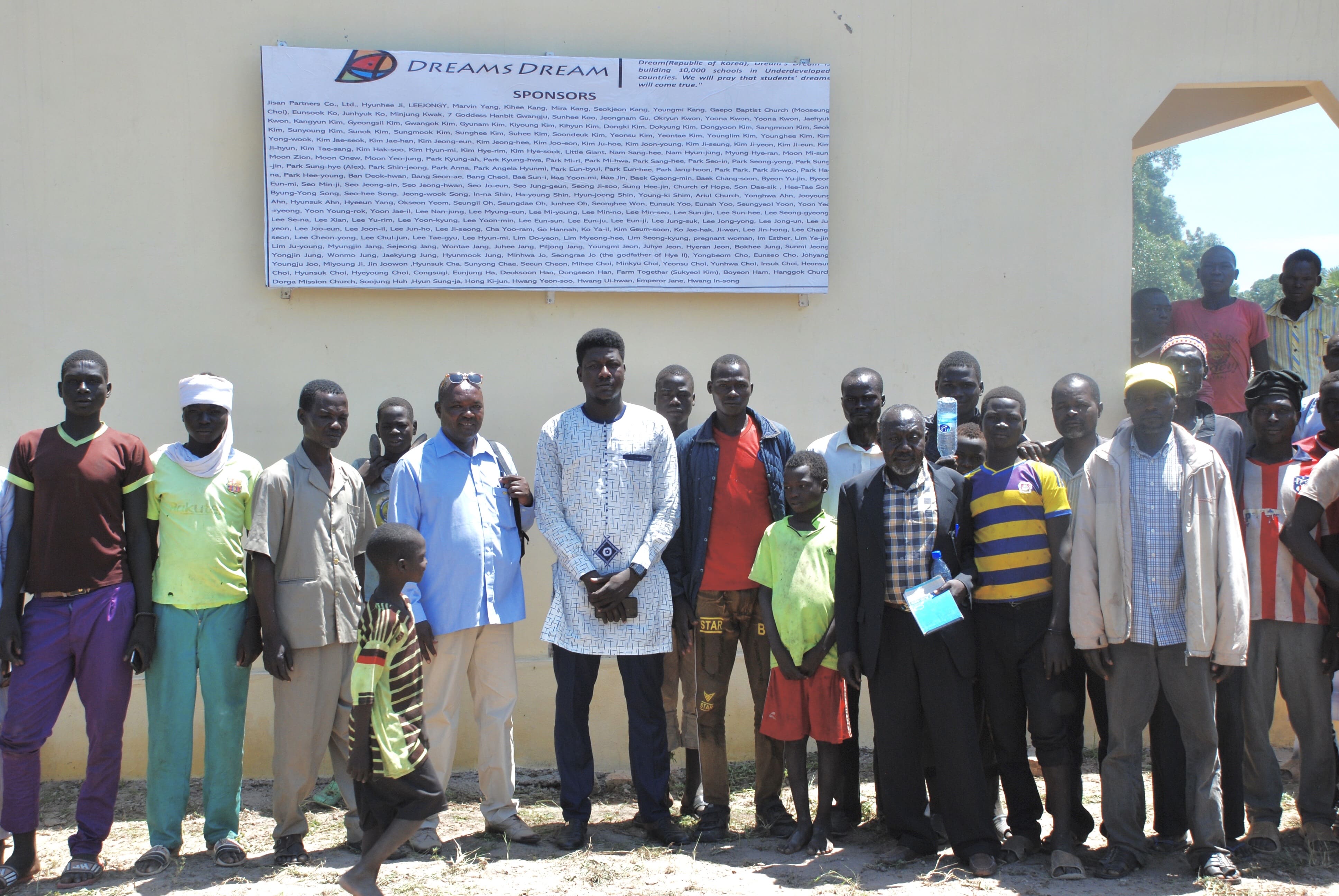 Hégémon Conseils soutient l’éducation dans le Mandoul : un bâtiment scolaire offert à la commune de Paloum